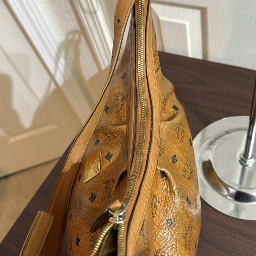 MCM Monogram in Cognac - Picture 9 of 11
